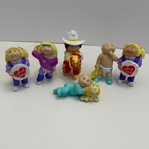 Cabbage Patch figurines. Vintage 1984